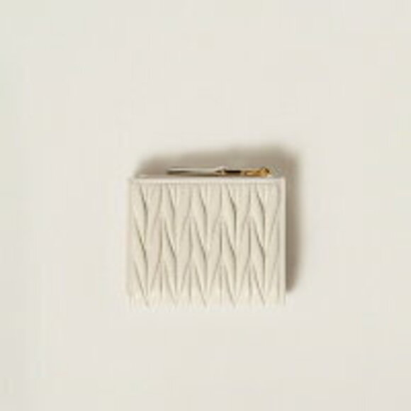 Miu Miu Matelassé Leather Wallet White - Picture 3 of 4